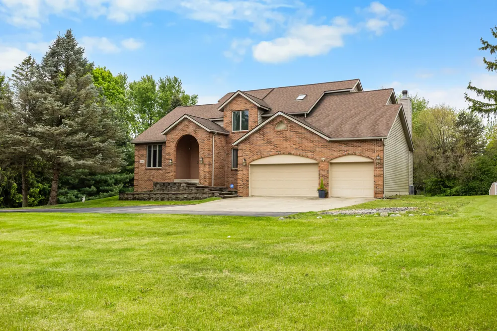 6140 Saline Ann Arbor Road Saline, MI 48176