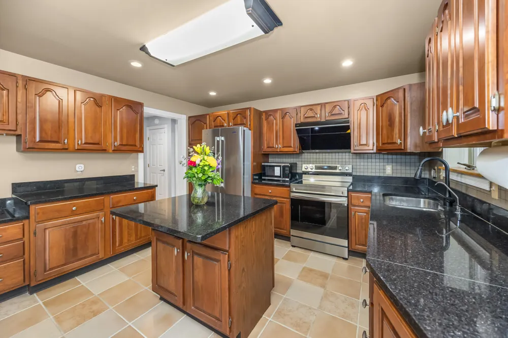 6140 Saline Ann Arbor Road Saline, MI 48176