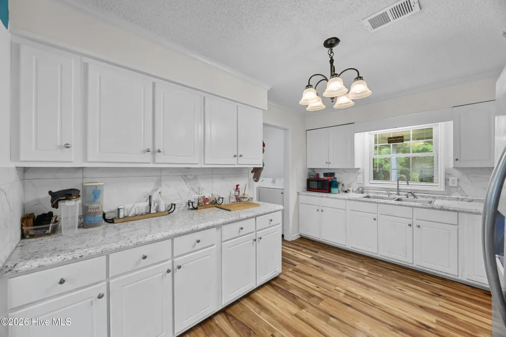 616 S Orange Street Wallace, NC 28466