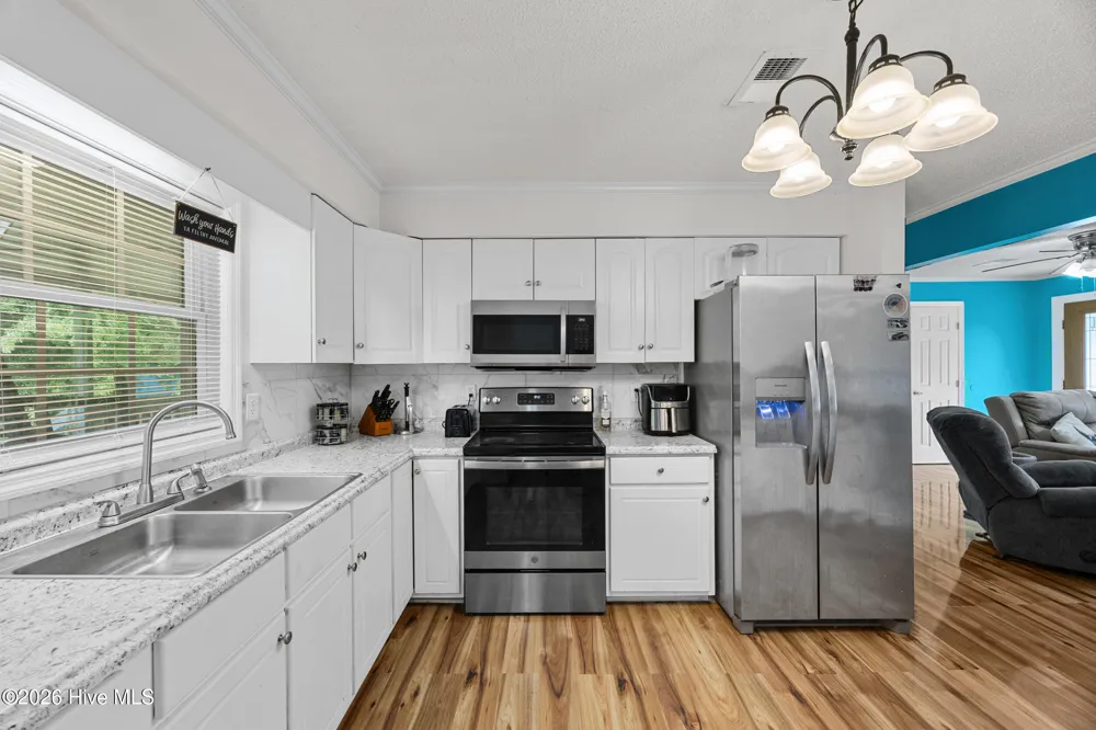 616 S Orange Street Wallace, NC 28466