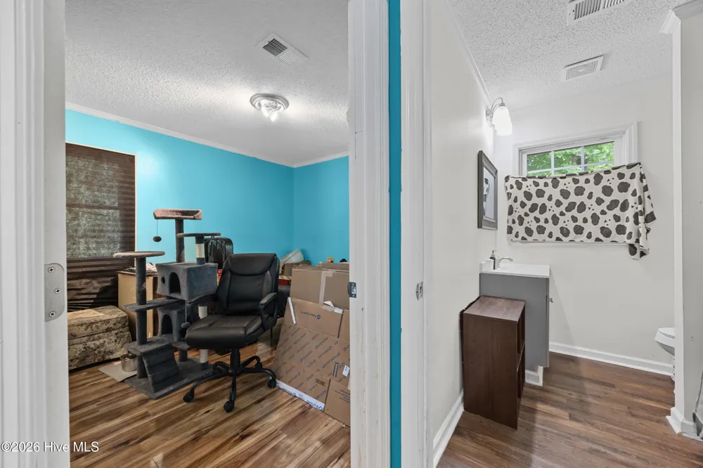 616 S Orange Street Wallace, NC 28466