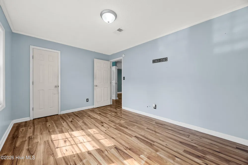 616 S Orange Street Wallace, NC 28466