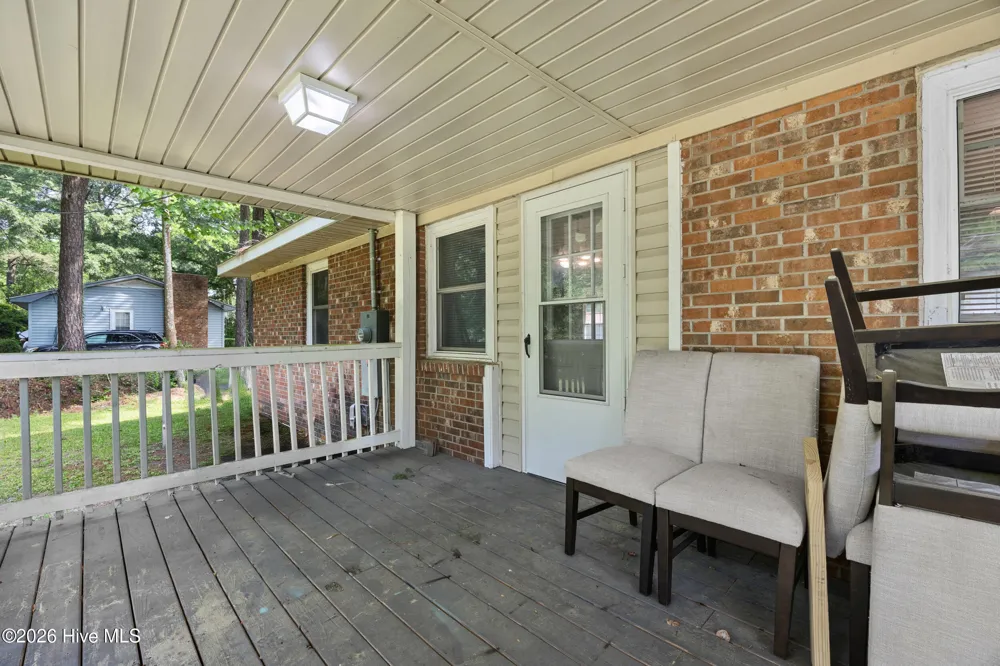 616 S Orange Street Wallace, NC 28466
