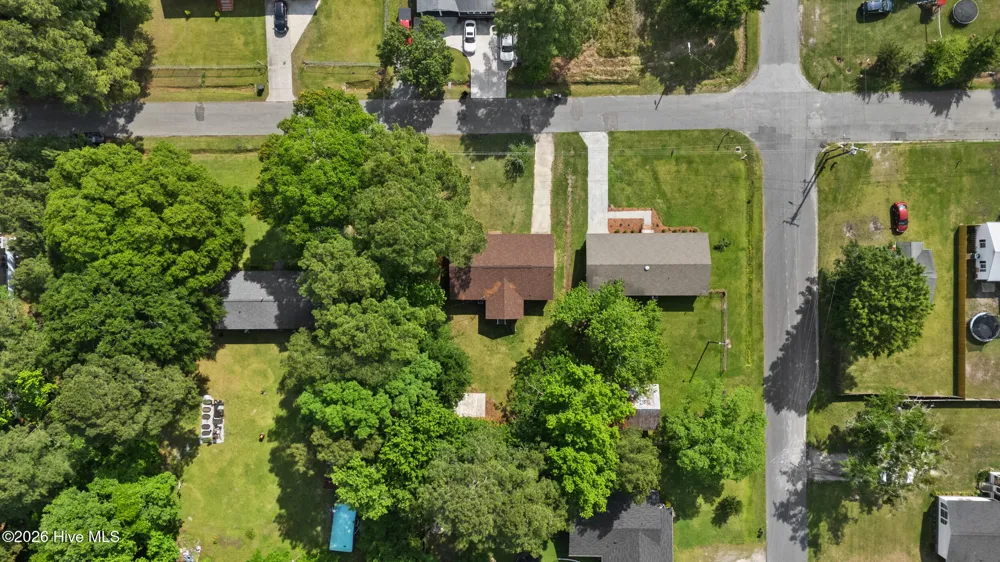 616 S Orange Street Wallace, NC 28466