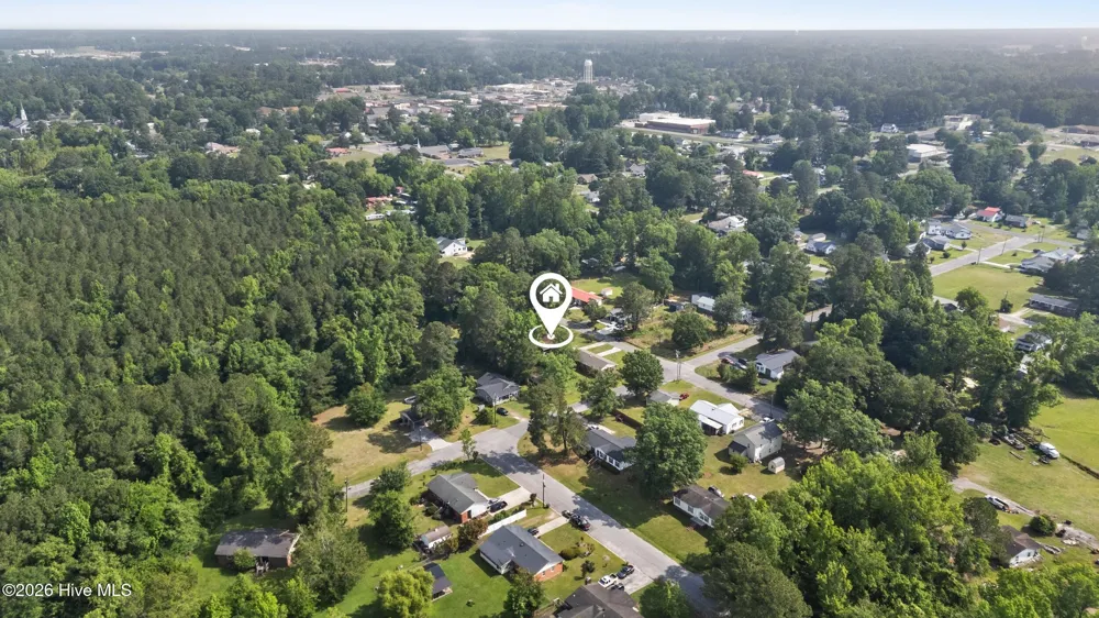 616 S Orange Street Wallace, NC 28466