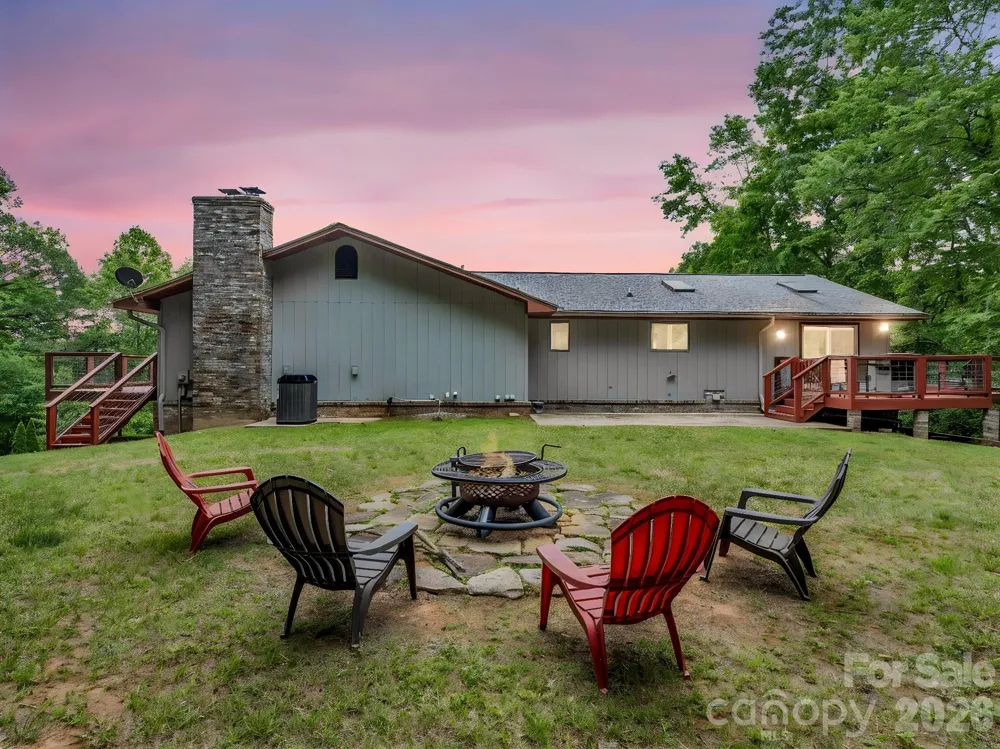 656 Cashiers Valley Road Brevard, NC 28712