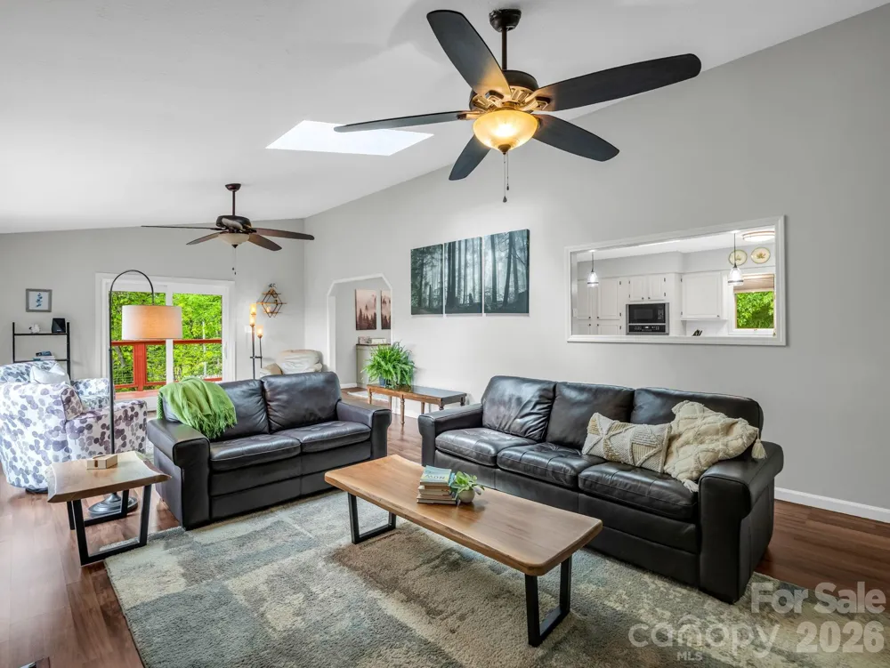 656 Cashiers Valley Road Brevard, NC 28712
