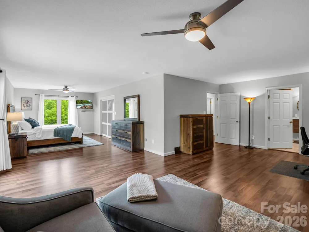 656 Cashiers Valley Road Brevard, NC 28712