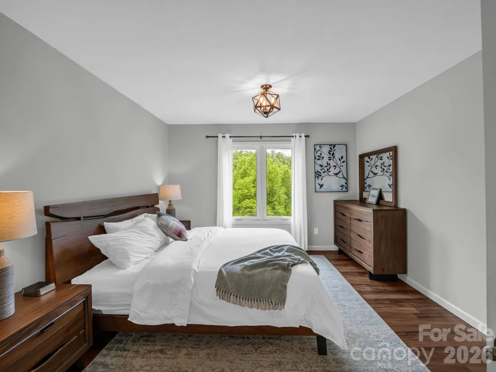 656 Cashiers Valley Road Brevard, NC 28712
