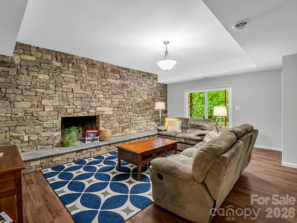 656 Cashiers Valley Road Brevard, NC 28712
