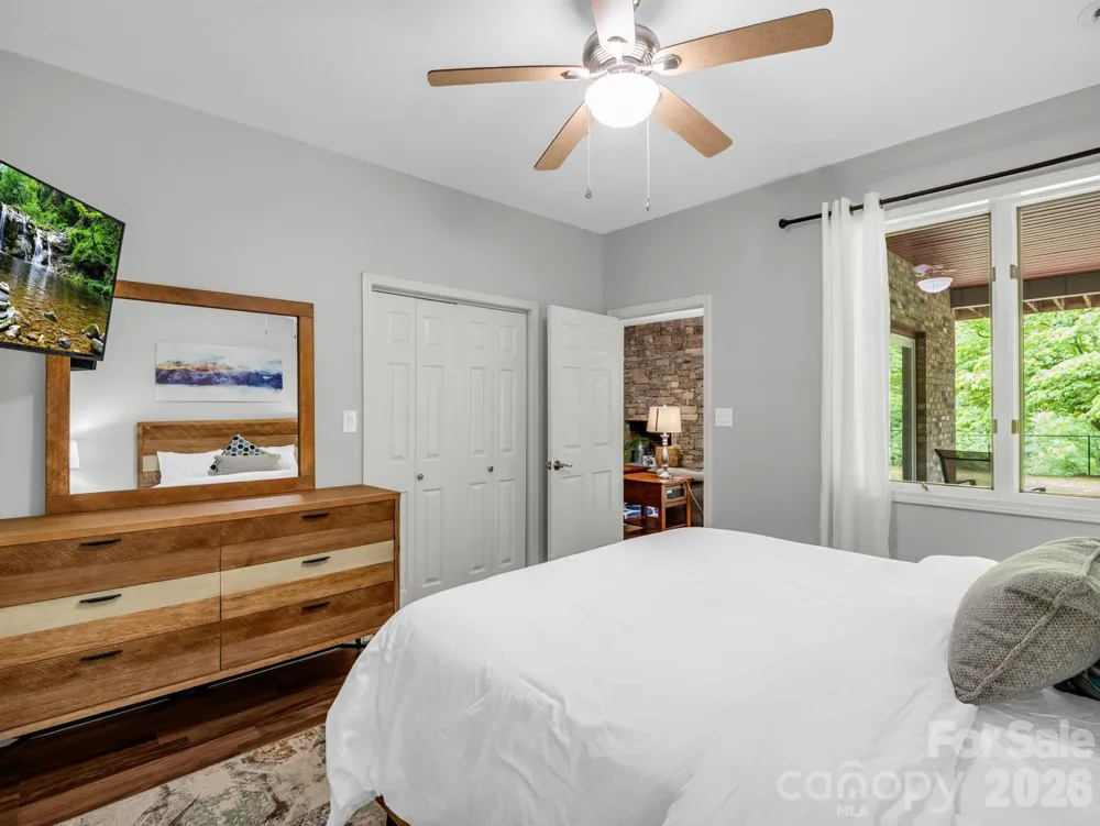 656 Cashiers Valley Road Brevard, NC 28712