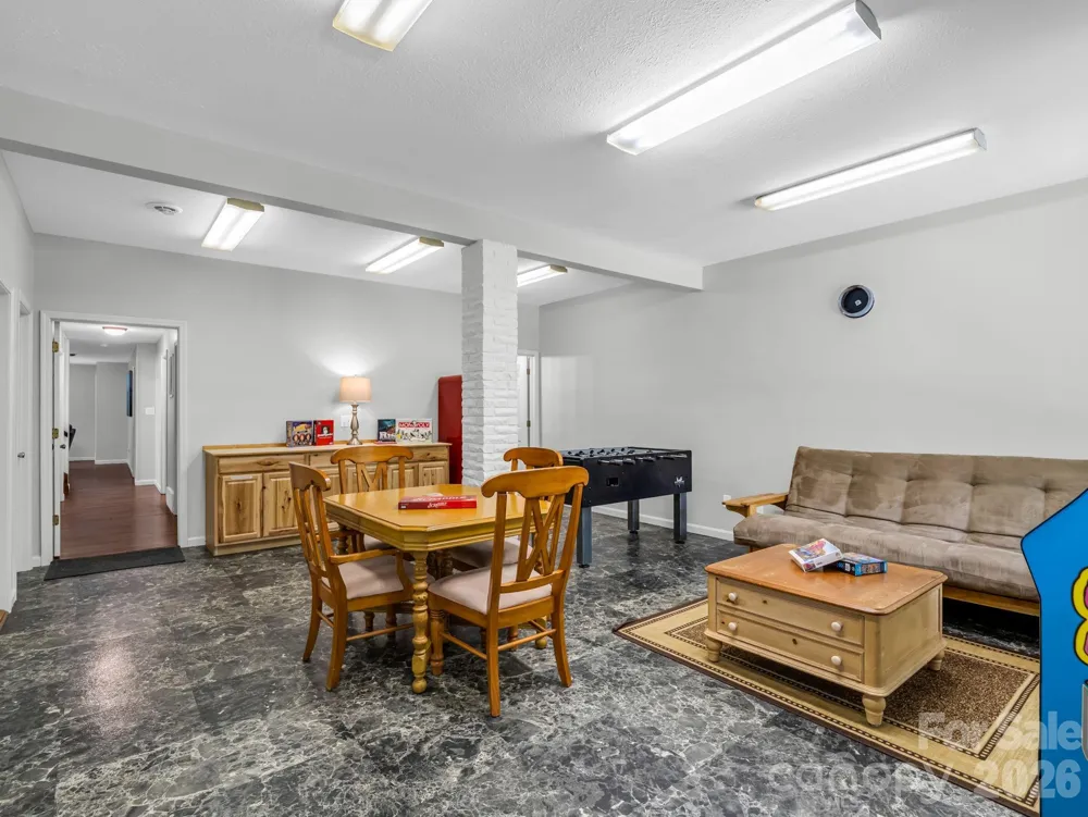 656 Cashiers Valley Road Brevard, NC 28712
