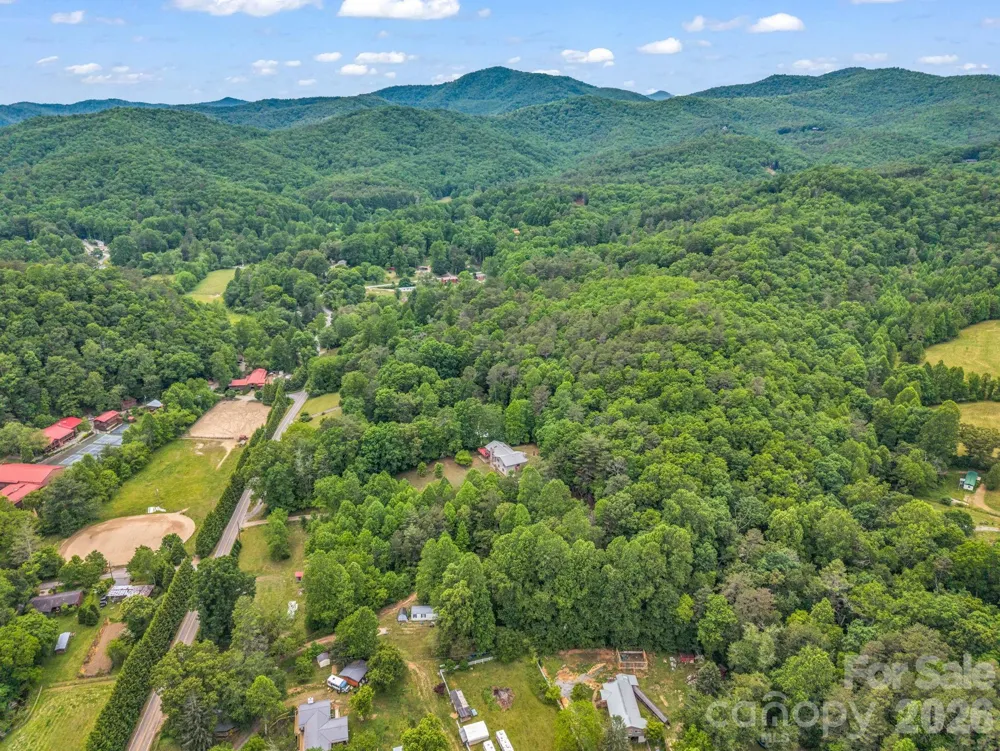 656 Cashiers Valley Road Brevard, NC 28712