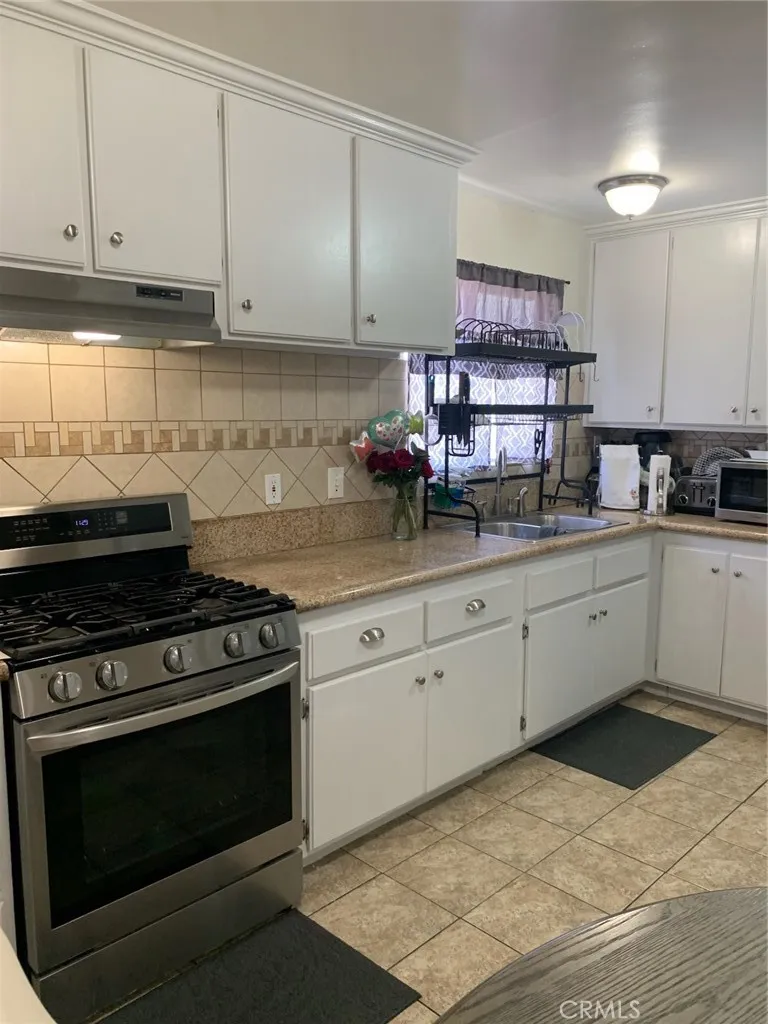 2030 E Wayside Compton, CA 90222