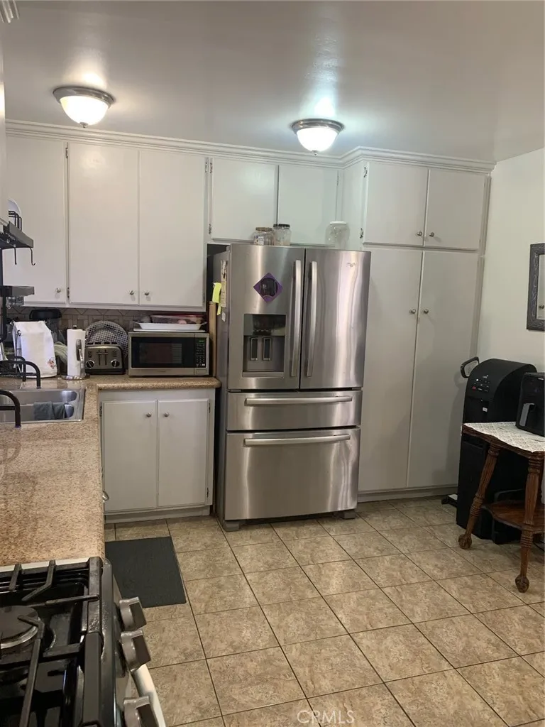 2030 E Wayside Compton, CA 90222