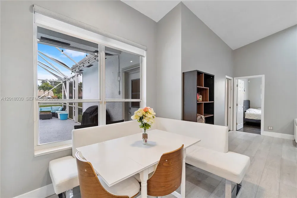 9251 NW 42nd Ct Coral Springs, FL 33065