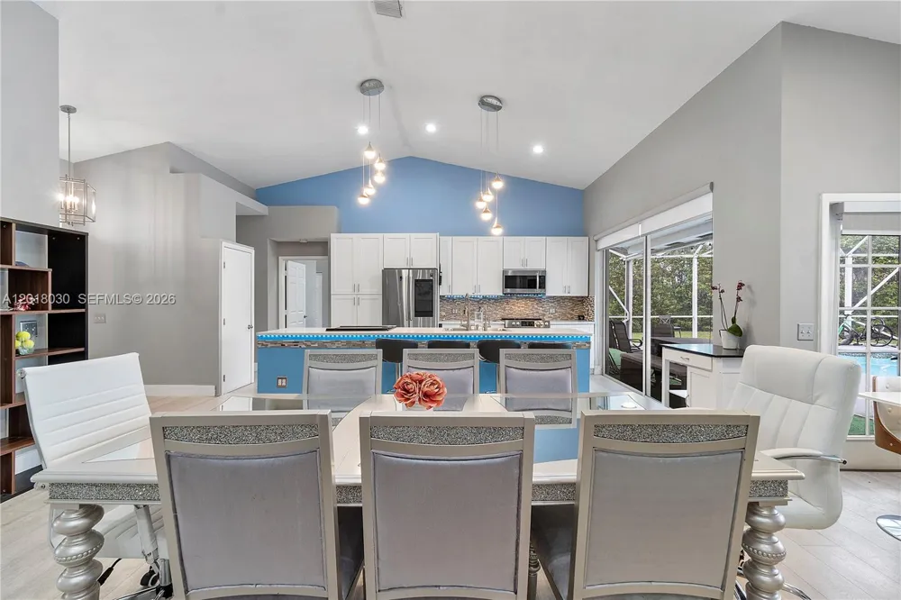 9251 NW 42nd Ct Coral Springs, FL 33065