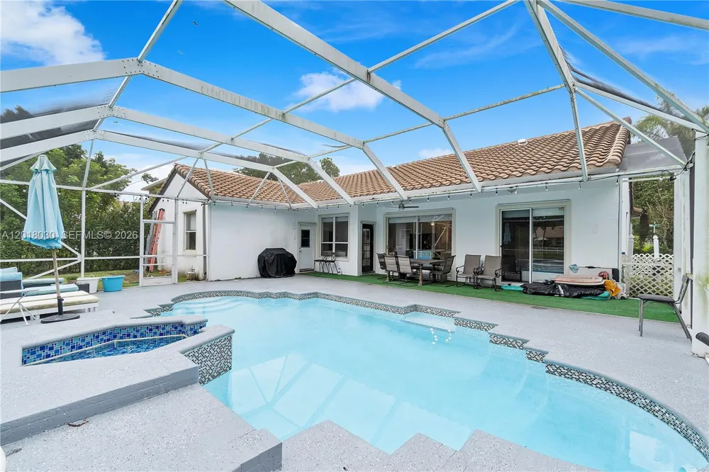 9251 NW 42nd Ct Coral Springs, FL 33065