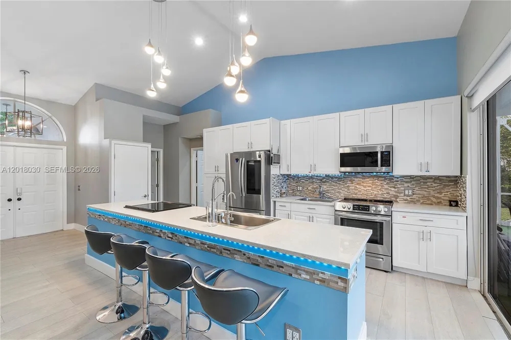 9251 NW 42nd Ct Coral Springs, FL 33065