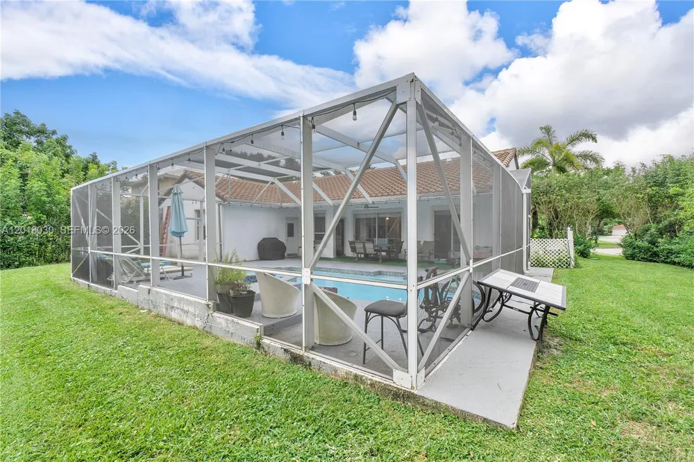 9251 NW 42nd Ct Coral Springs, FL 33065