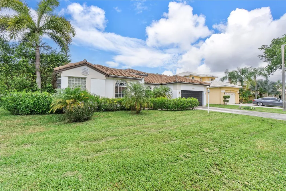9251 NW 42nd Ct Coral Springs, FL 33065