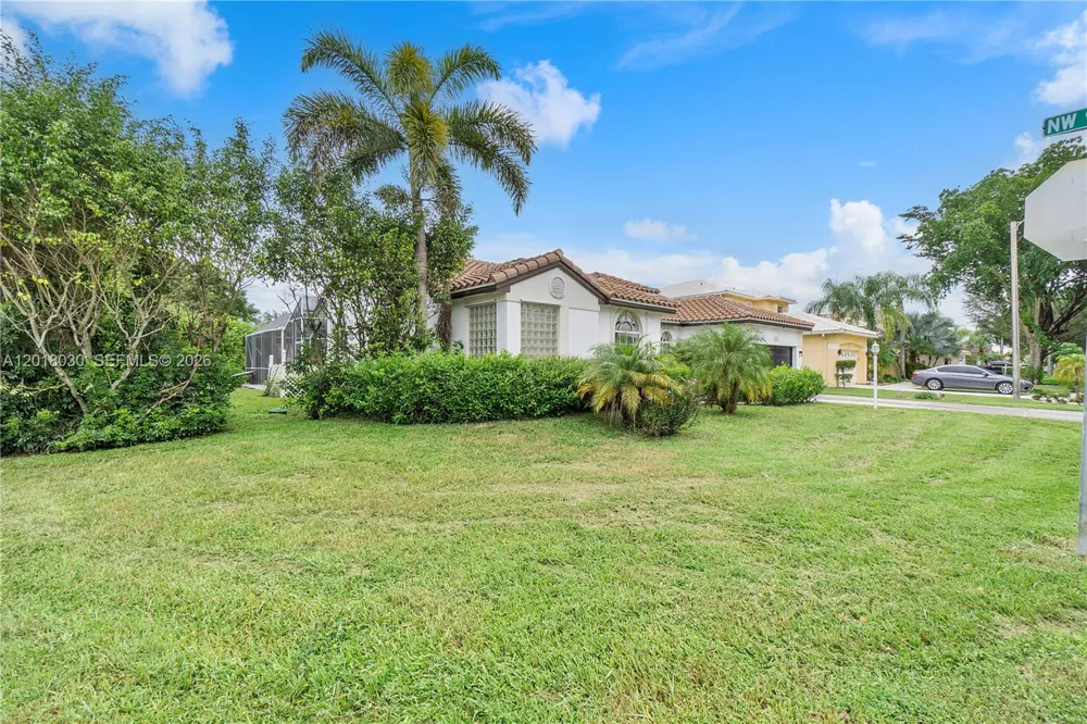 9251 NW 42nd Ct Coral Springs, FL 33065