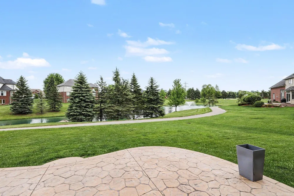 63564 Monticello E Drive Washington Township, MI 48095