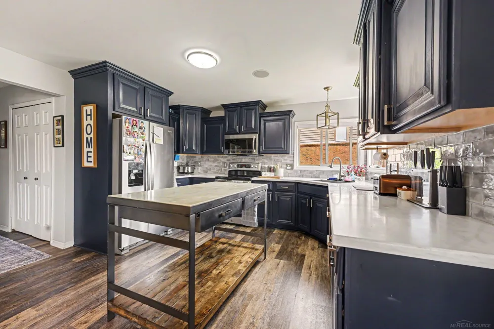 63564 Monticello E Drive Washington Township, MI 48095