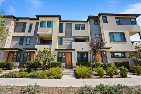 2941 W Lincoln Ave #3