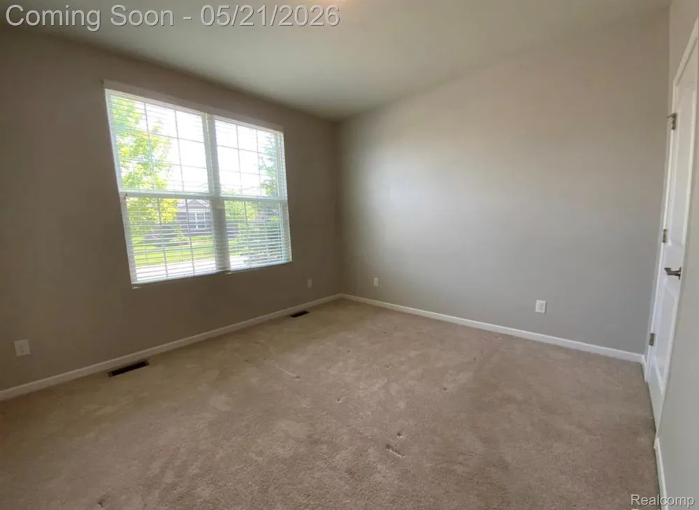 2060 Trimble Street Orion Charter Township, MI 48360