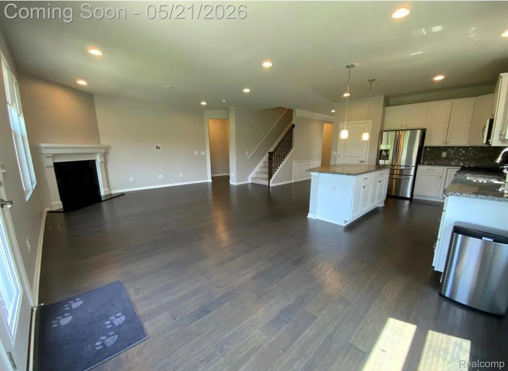 2060 Trimble Street Orion Charter Township, MI 48360