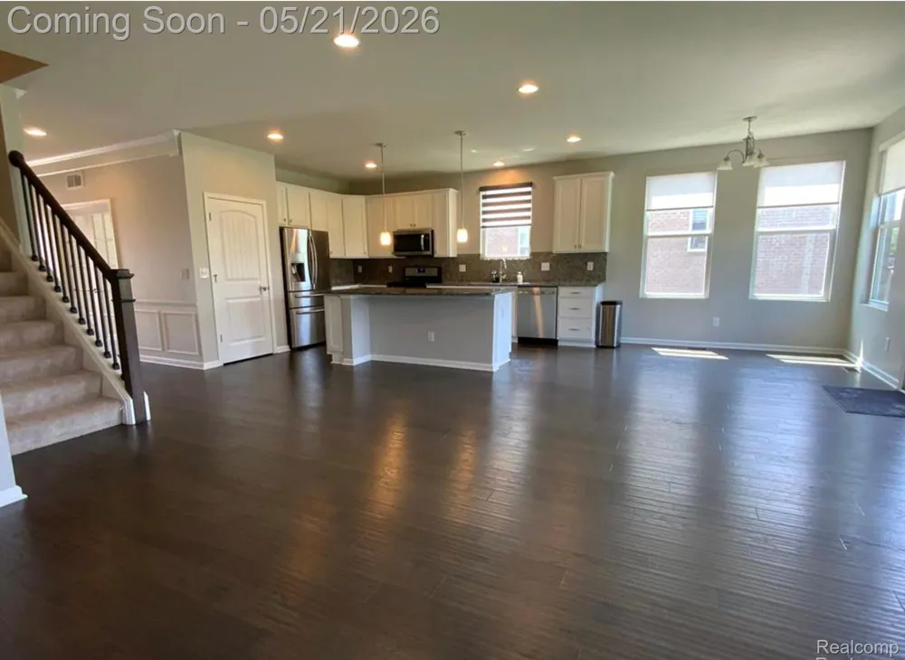 2060 Trimble Street Orion Charter Township, MI 48360