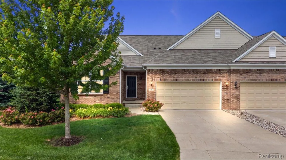 2060 Trimble Street Orion Charter Township, MI 48360