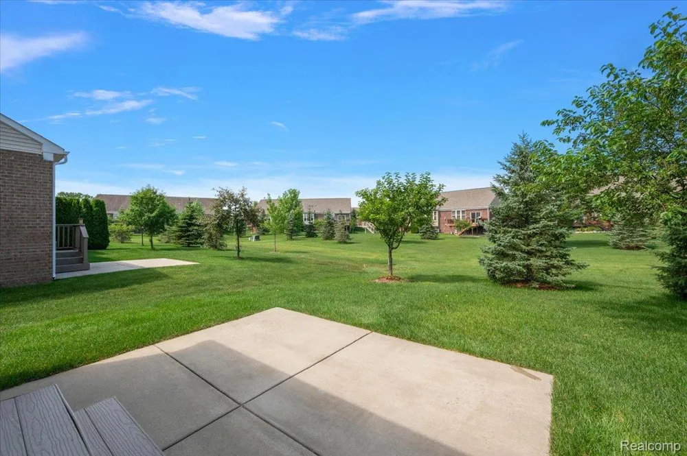 2060 Trimble Street Orion Charter Township, MI 48360