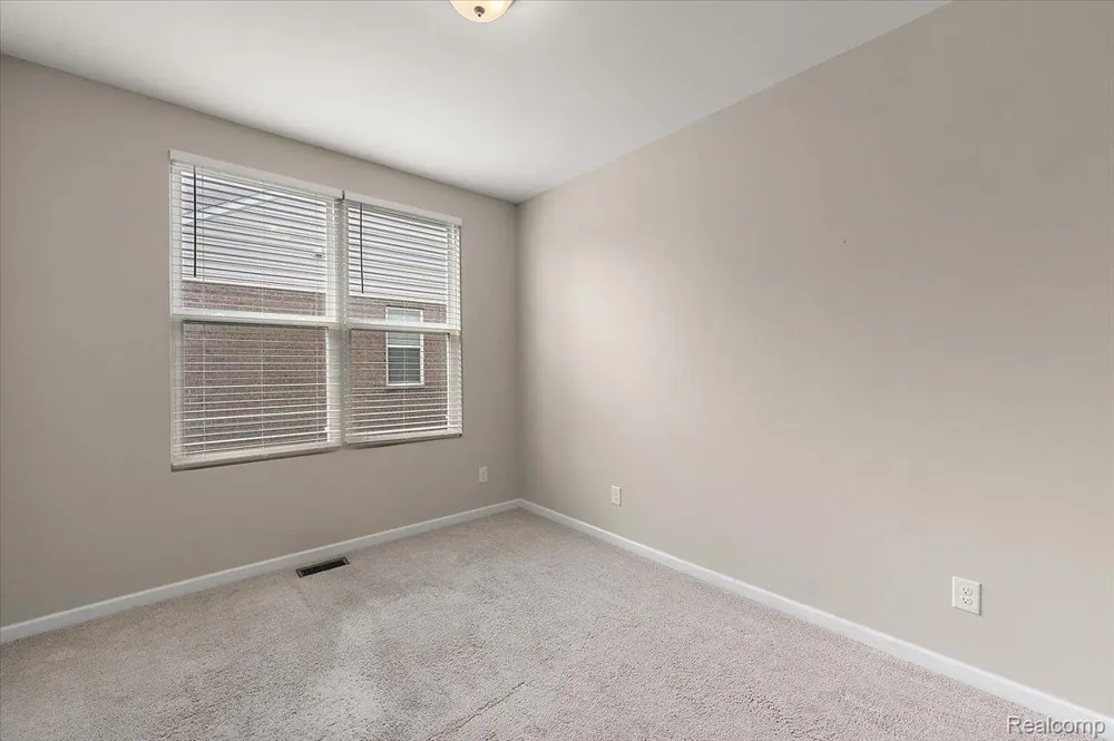 2060 Trimble Street Orion Charter Township, MI 48360