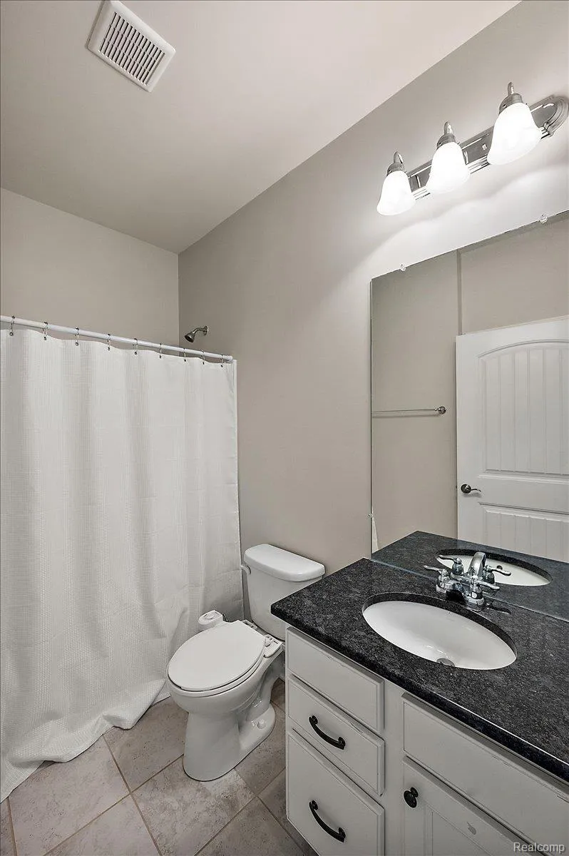 2060 Trimble Street Orion Charter Township, MI 48360