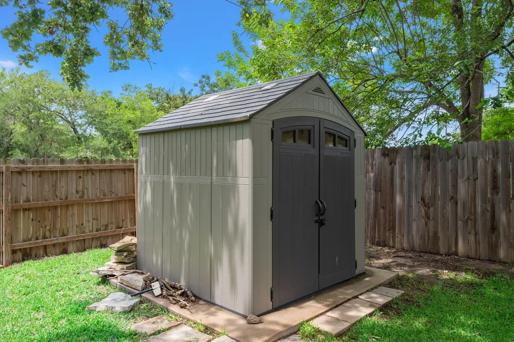 1521 Strasburg Circle College Station, TX 77845