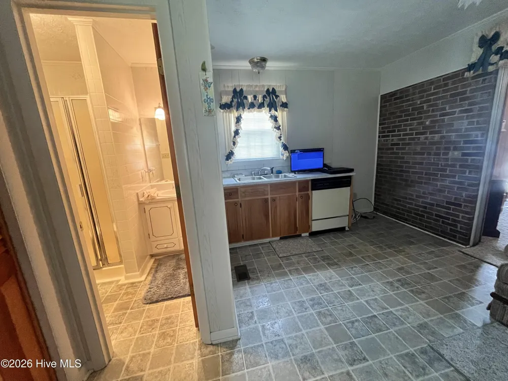 2085 New Britton Highway E Whiteville, NC 28472