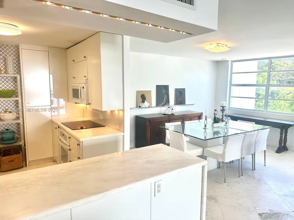 150 Ocean Lane Dr #2A Key Biscayne, FL 33149