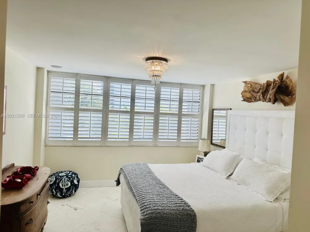 150 Ocean Lane Dr #2A Key Biscayne, FL 33149