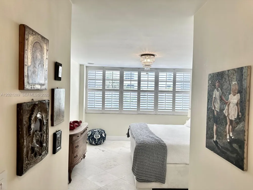 150 Ocean Lane Dr #2A Key Biscayne, FL 33149