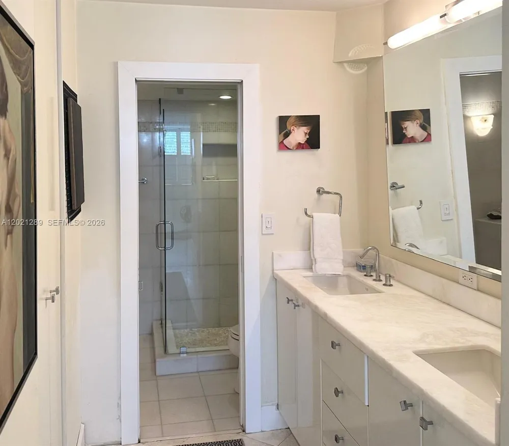 150 Ocean Lane Dr #2A Key Biscayne, FL 33149