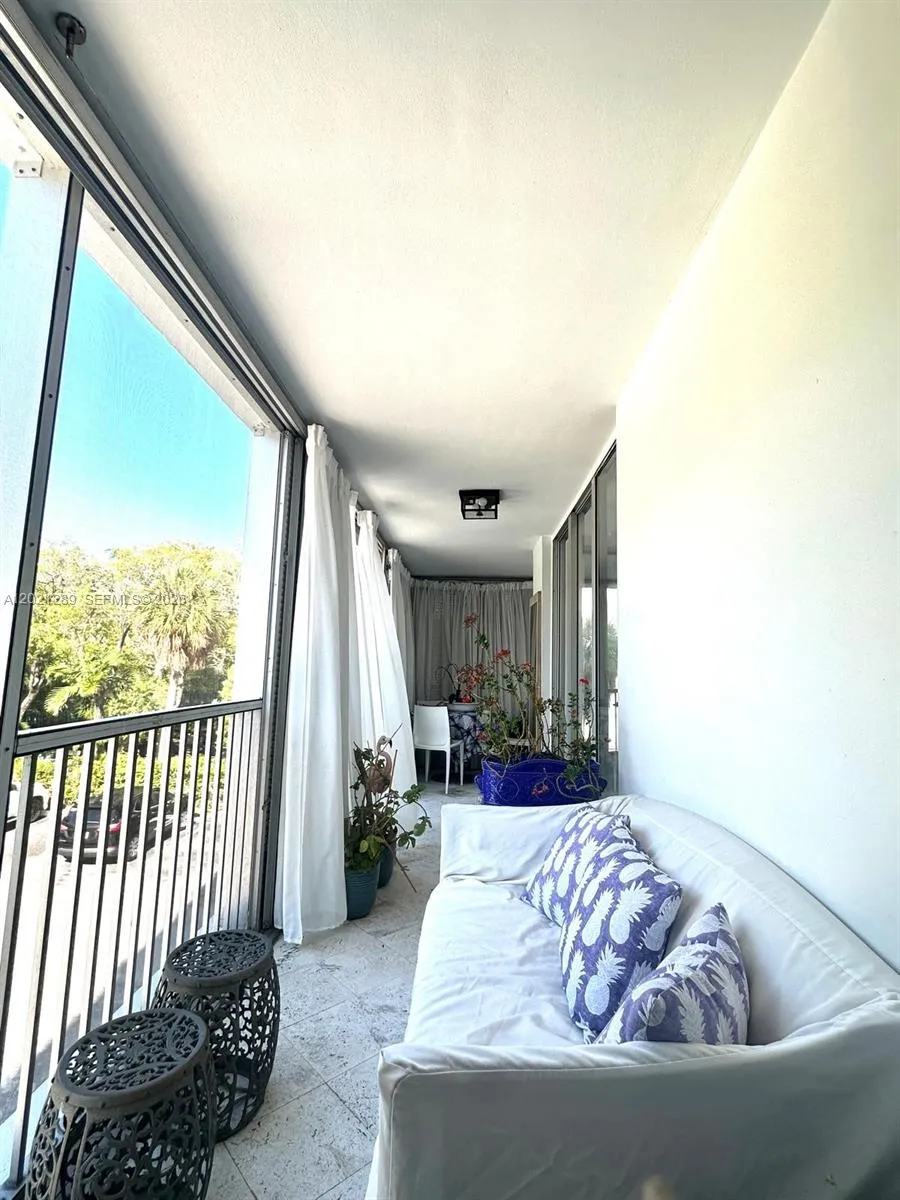 150 Ocean Lane Dr #2A Key Biscayne, FL 33149