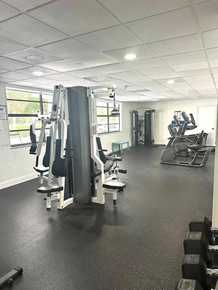 150 Ocean Lane Dr #2A Key Biscayne, FL 33149