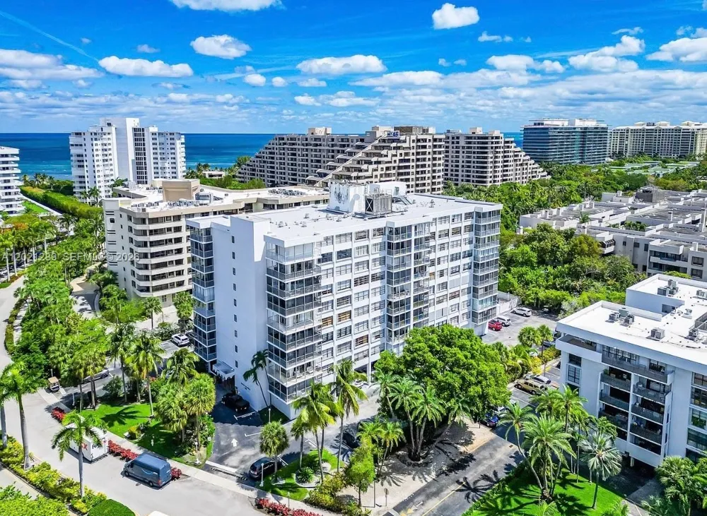 150 Ocean Lane Dr #2A Key Biscayne, FL 33149