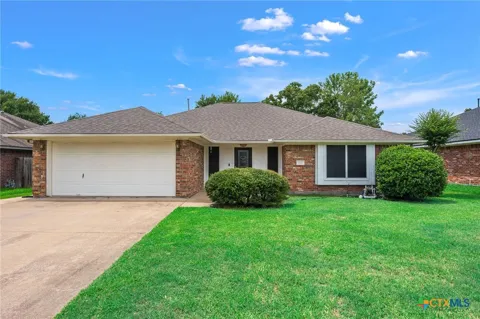 1521 Strasburg Circle