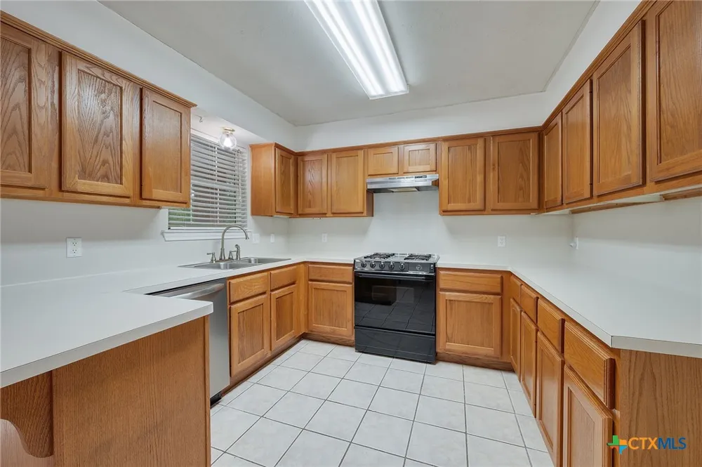 1521 Strasburg Circle College Station, TX 77845