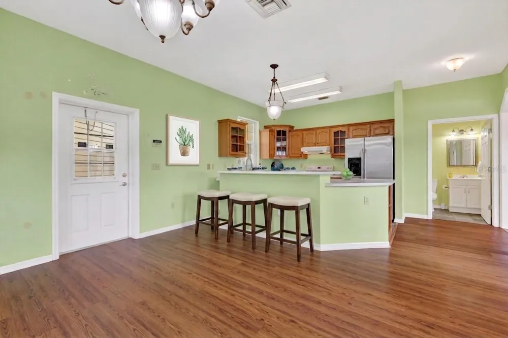 493 MALAUKA LOOP Ocklawaha, FL 32179