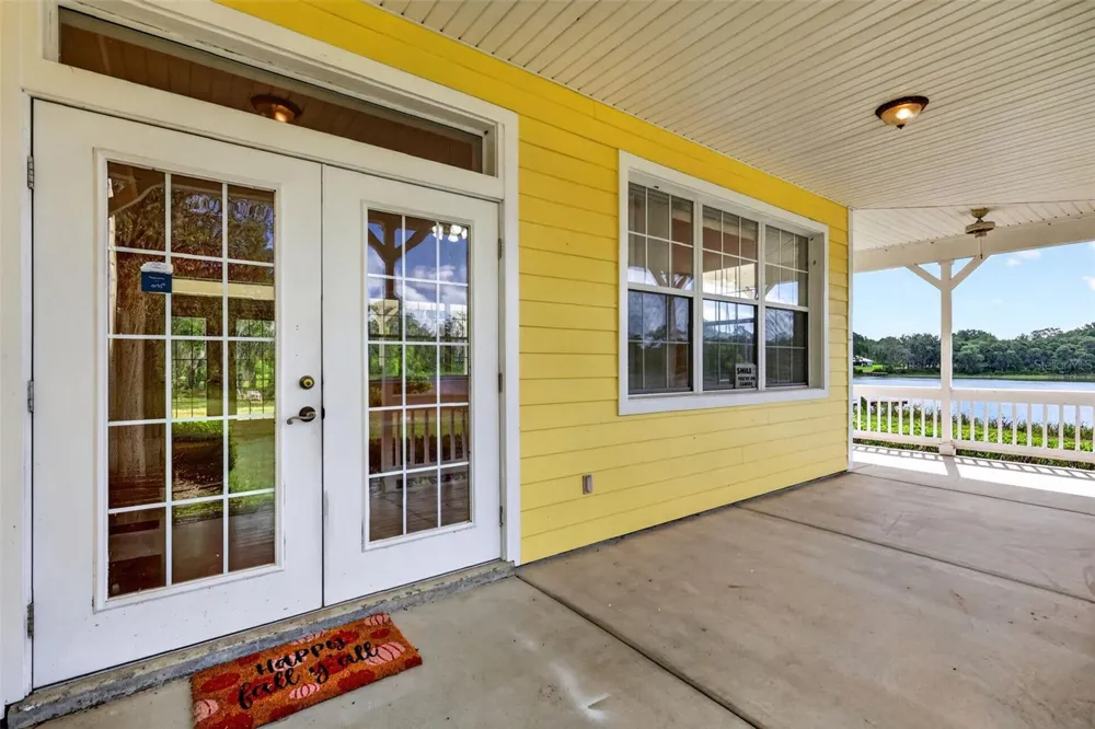 493 MALAUKA LOOP Ocklawaha, FL 32179