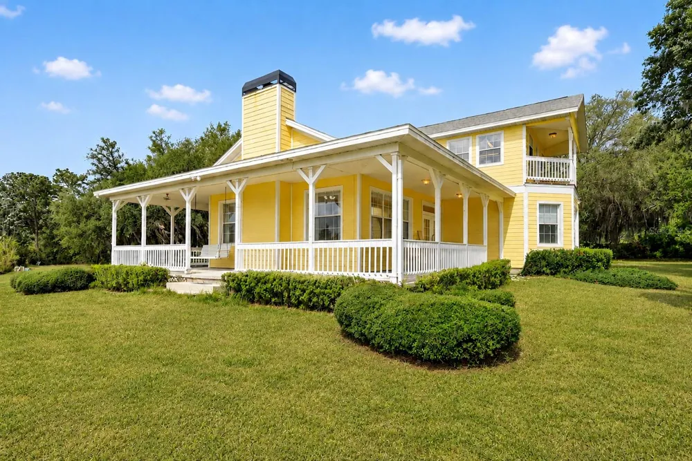493 MALAUKA LOOP Ocklawaha, FL 32179
